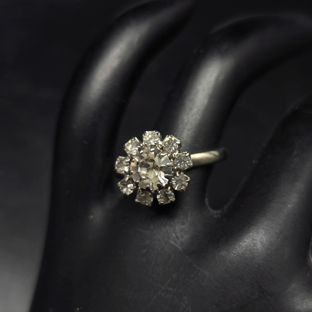 Clear Rhinestone Flower Ring Size 7 Vintage Glam Costume Jewelry